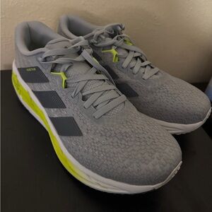 Adidas Adistar 4 size 13